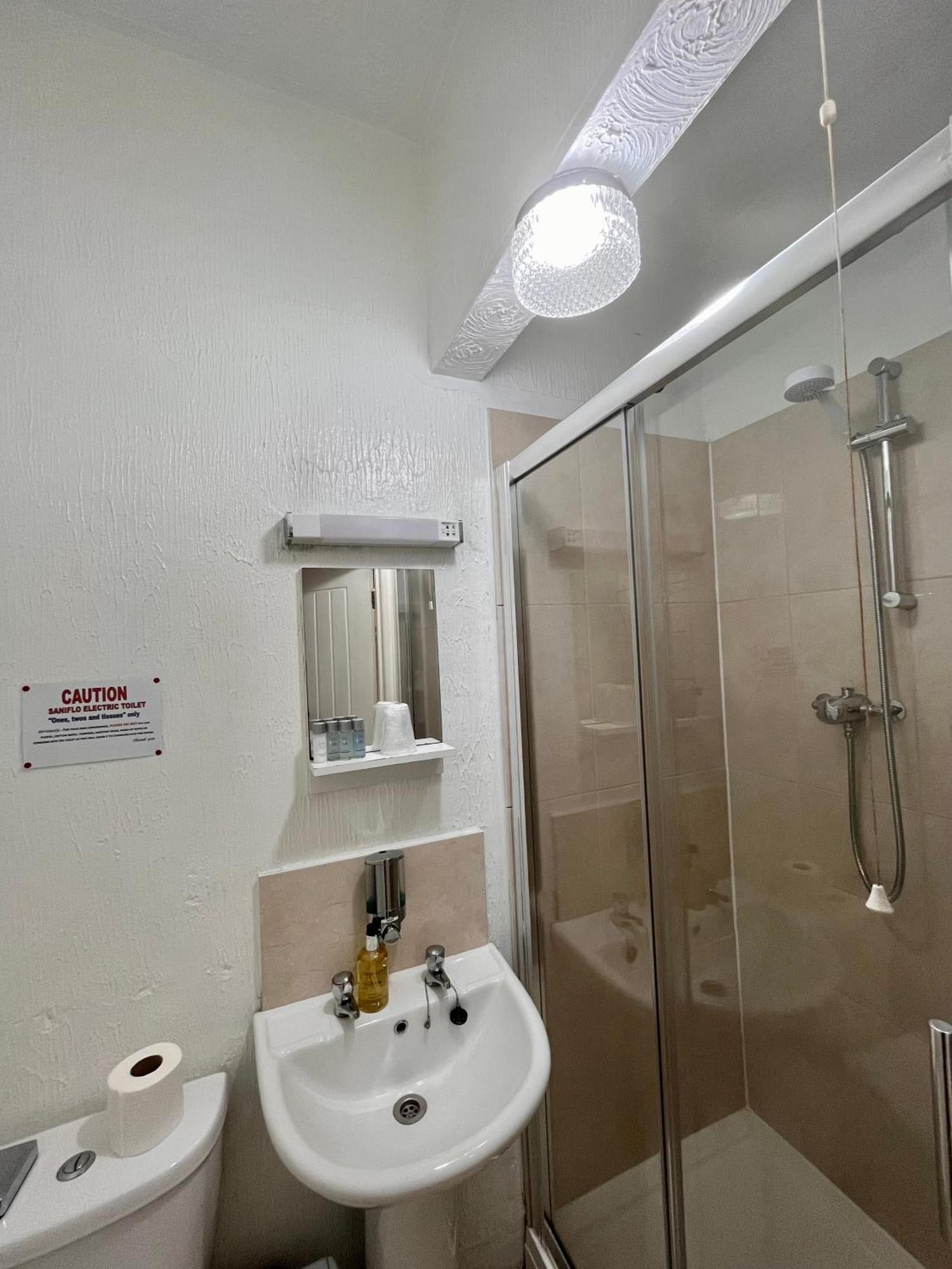 Tusker Lodge (Adults Only) Torquay Εξωτερικό φωτογραφία