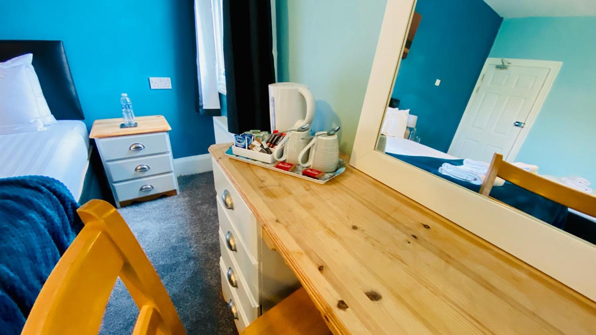 Tusker Lodge (Adults Only) Torquay Εξωτερικό φωτογραφία