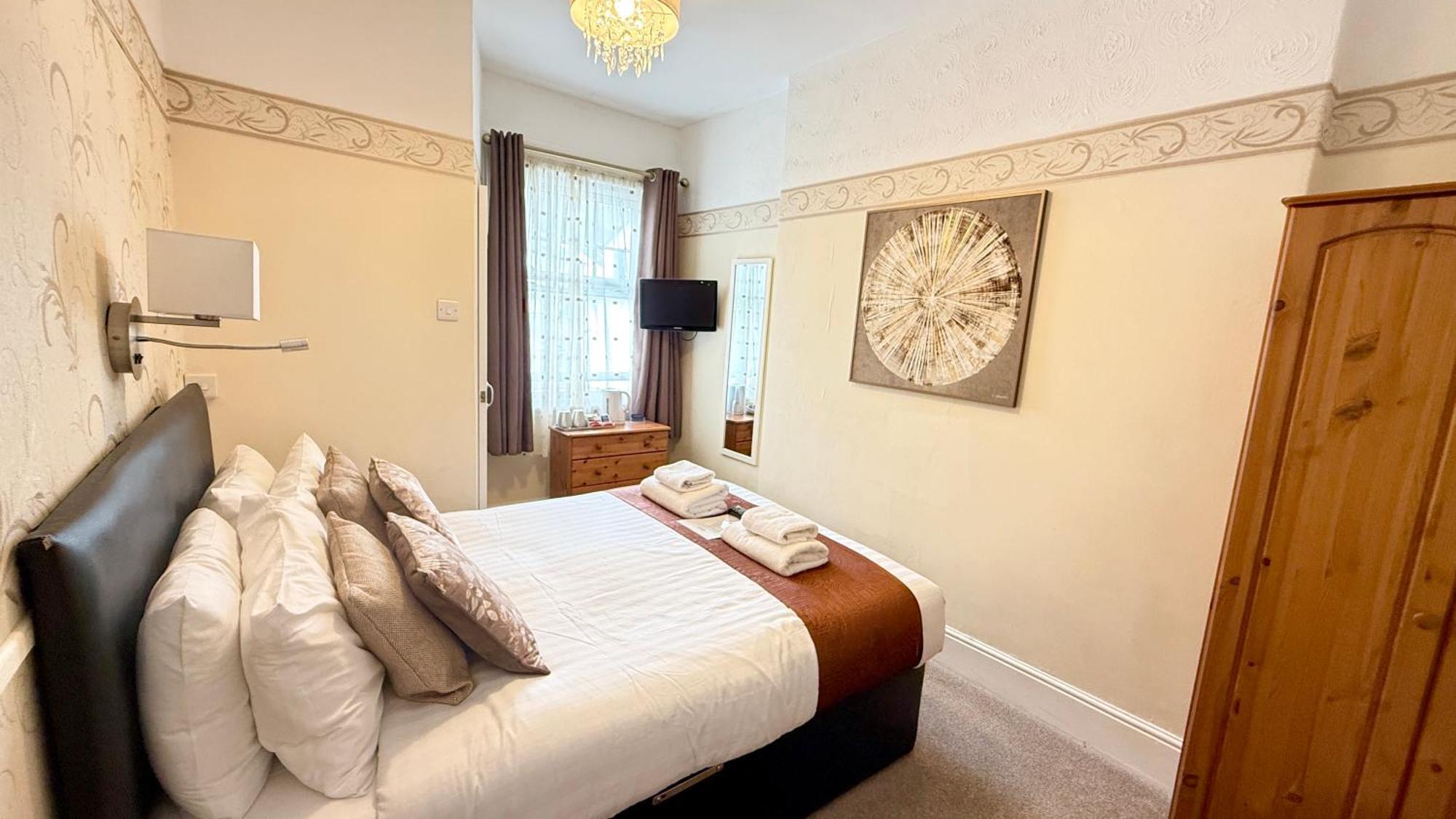 Tusker Lodge (Adults Only) Torquay Εξωτερικό φωτογραφία